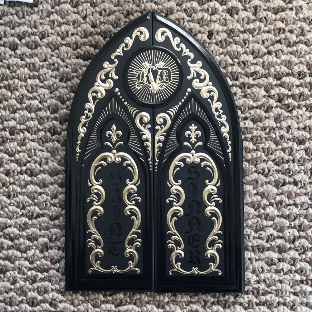 Kay Von D Saint and Sinner Palette